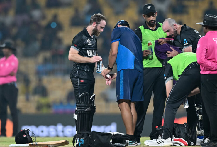 Breaking News: Fractured Thumb Benches NZ's Williamson!