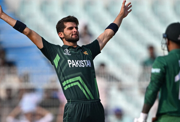 Shaheen Afridi Skyrockets to No.1 in ODI Bowling Rankings!