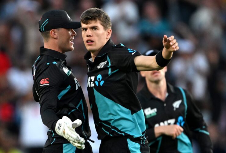 New Zealand's Debut Pacer Shakes Up Christchurch