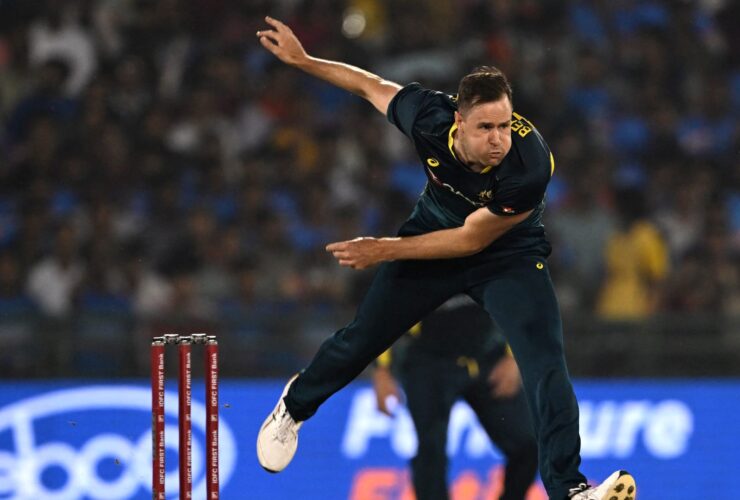 T20 World Cup: Aussie Fast Bowler's Fitness Race!