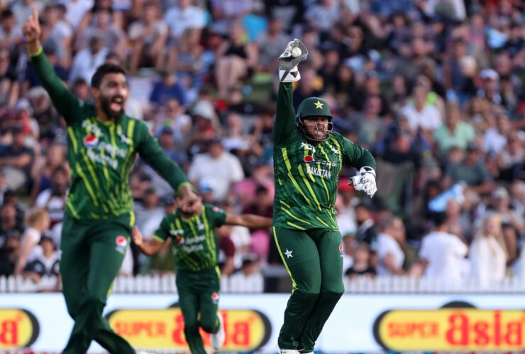 Azam Khan Out of NZ T20Is: Pakistan's Wicketkeeper's Shock Exit!