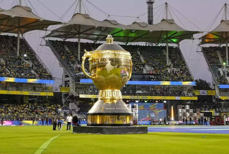 england-legends-debate-ipl-2026-favorites-vaughan-backs-mi-while-cook-eyes-rcb
