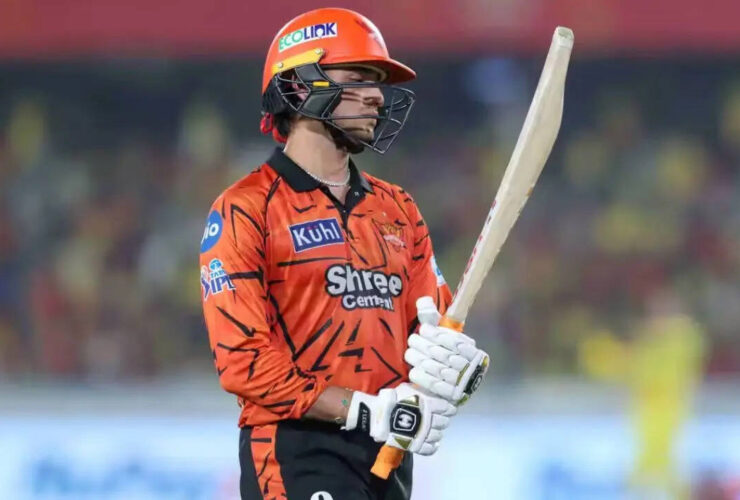 abhishek-sharma-shatters-srh-batting-records-with-16-ball-half-century