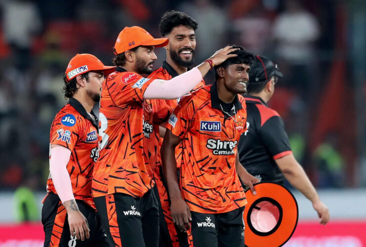 from-torn-shoes-to-a-dream-ipl-debut-sakib-hussain-claims-4-24-for-sunrisers-hyderabad