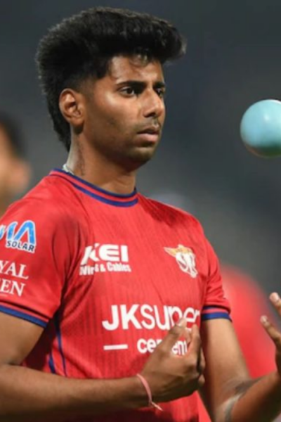mayank-yadav-boosts-lucknow-super-giants-pace-attack-ahead-of-rcb-clash