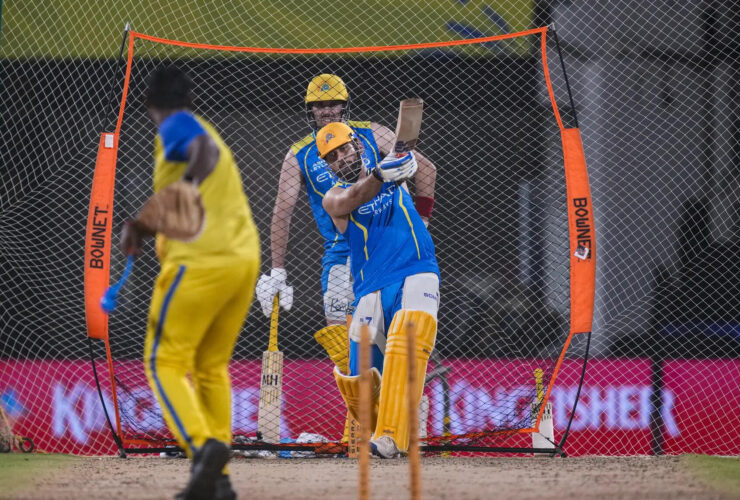 ms-dhoni-and-will-jacks-near-return-for-high-stakes-mi-vs-csk-showdown-at-wankhede