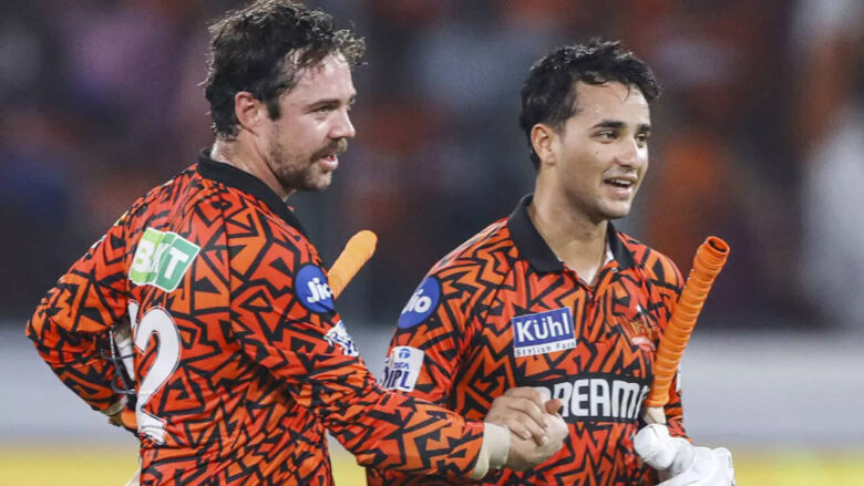 travis-head-and-abhishek-sharma-tie-ipl-record-in-massive-chase-against-mumbai-indians