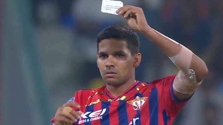 akash-singhs-paper-chit-celebration-against-csk-sparks-viral-reaction-and-rayudu-banter