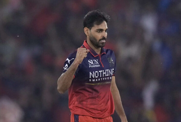 bhuvneshwar-kumar-claims-4-23-against-mumbai-indians-to-reclaim-ipl-purple-cap