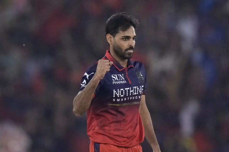 bhuvneshwar-kumar-claims-4-23-against-mumbai-indians-to-reclaim-ipl-purple-cap