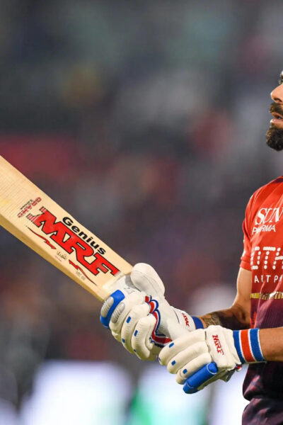 dwayne-bravo-urges-virat-kohli-to-play-as-long-as-possible-following-match-winning-century-against-kkr
