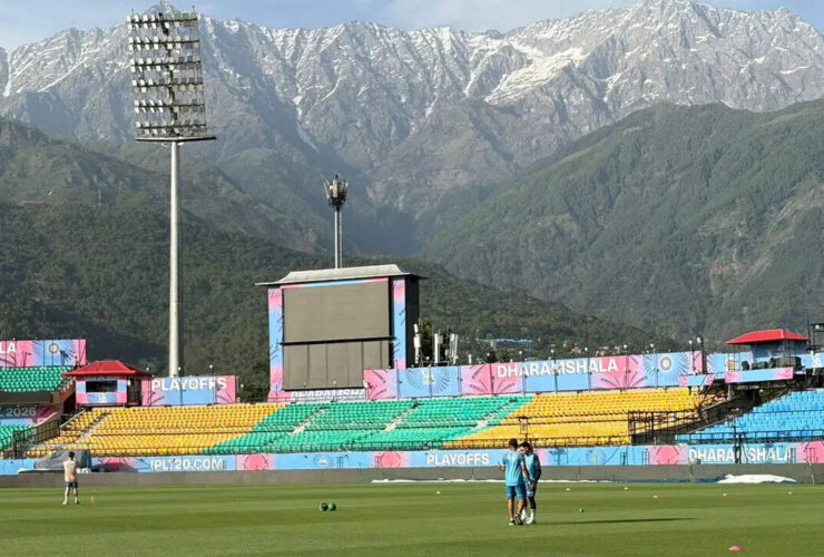 gujarat-titans-camp-in-dharamsala-jos-buttler-hones-power-hitting-as-connor-esterhuizen-shines