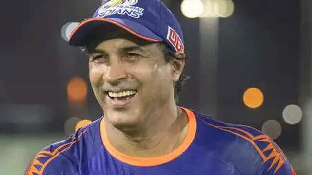 robin-singh-departs-mumbai-indians-franchise-after-historic-16-year-stint