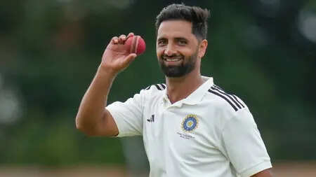 scrap-domestic-cricket-dilip-vengsarkar-slams-bcci-selectors-over-auqib-nabi-exclusion
