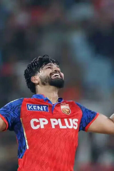 shreyas-iyers-maiden-ipl-century-keeps-punjab-kings-playoff-hopes-alive-2
