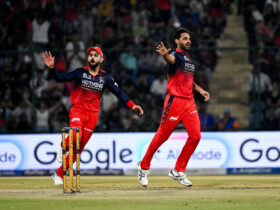 virat-kohli-hails-master-bhuvneshwar-kumars-elite-longevity-ahead-of-lsg-clash