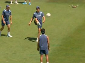 As India remain stuck in traffic, England players enjoy football - Watch cricket news image