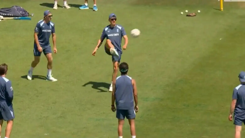 As India remain stuck in traffic, England players enjoy football - Watch cricket news image